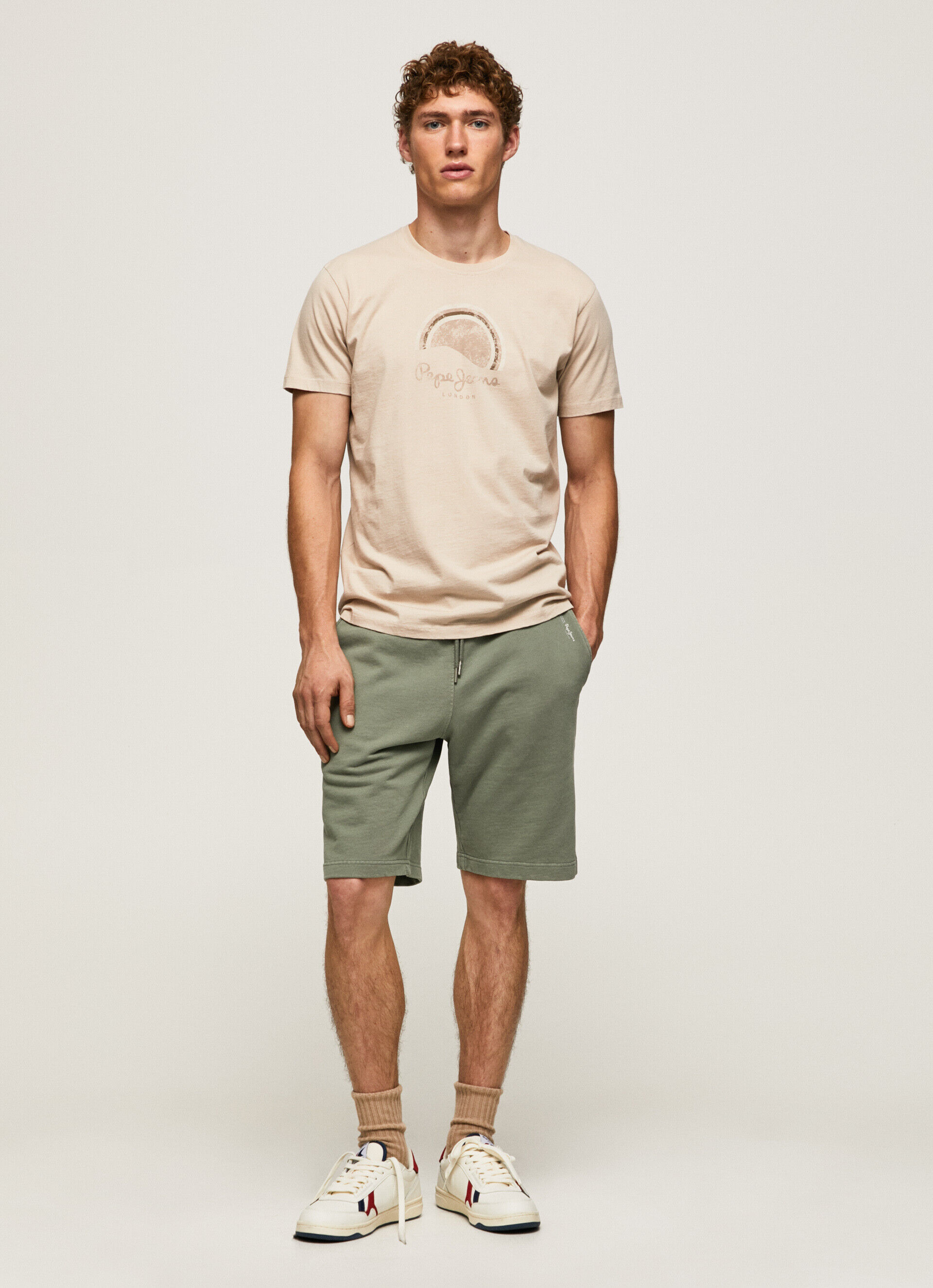 Camiseta com logo e efeito desgastado - bege malte