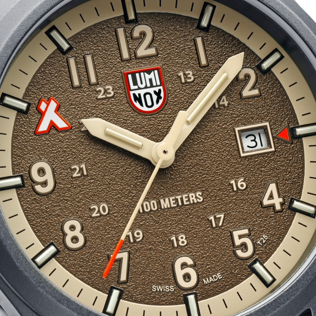 Luminox x Bear Grylls Survival Land Series