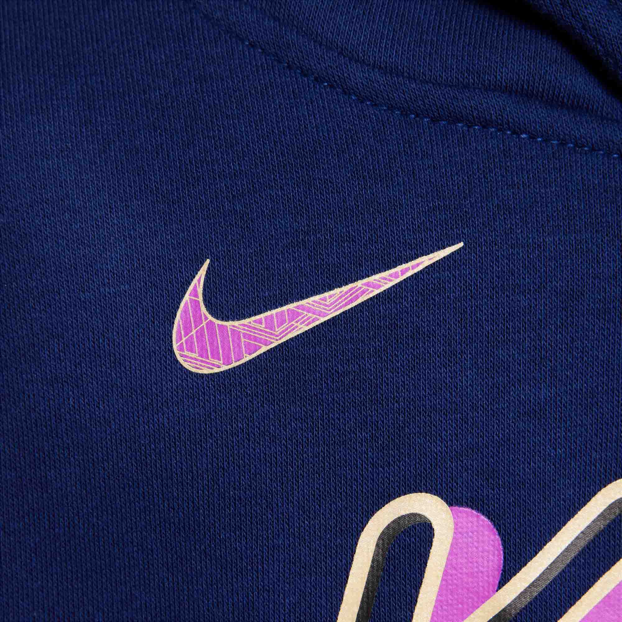 Kylian Mbappé Club Fleece Hoody Barn 492/Blue Void/Vivid Purple/Metallic Gold