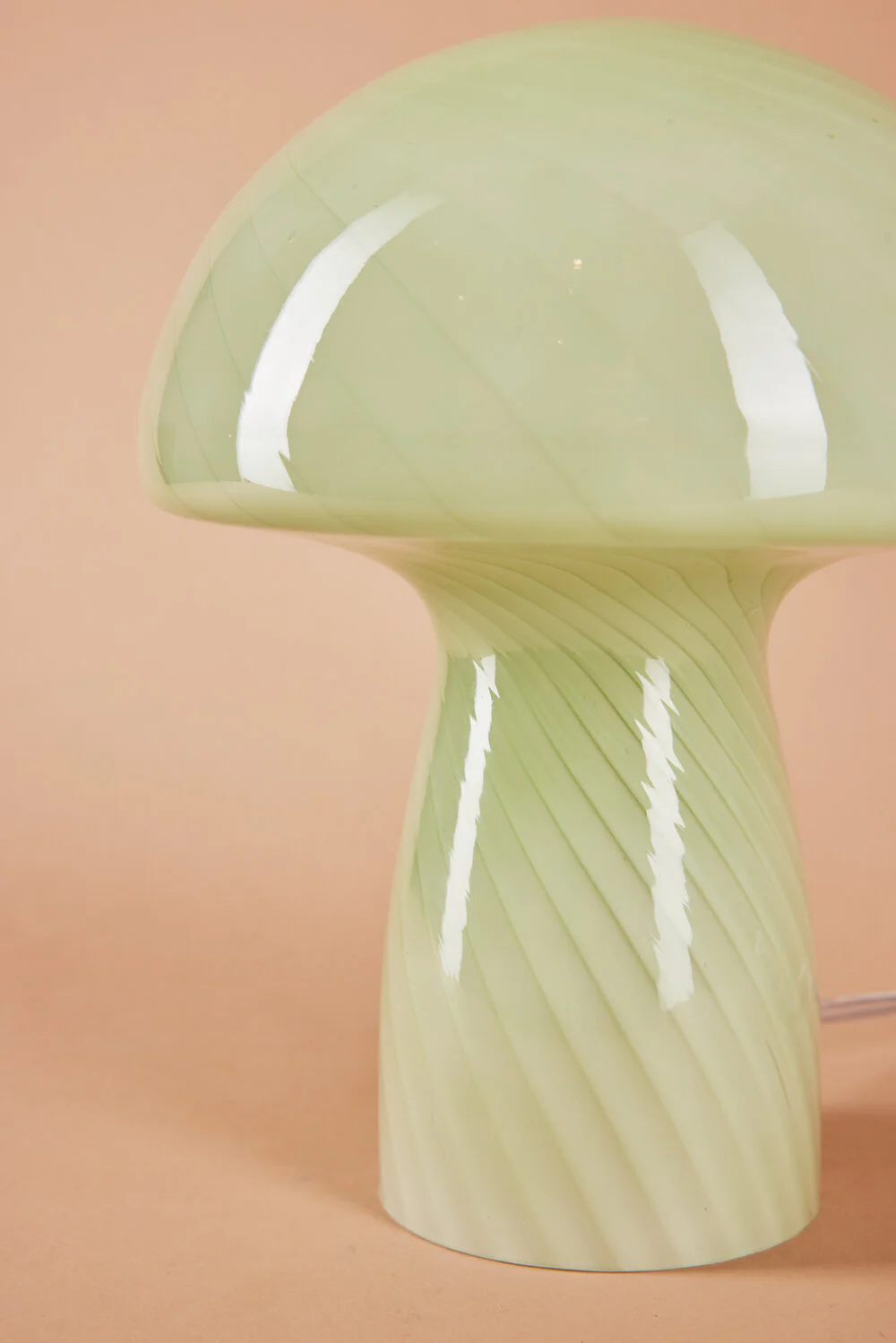 Bahne Interior  Mushroom bordlampe, grøn - H23 cm.