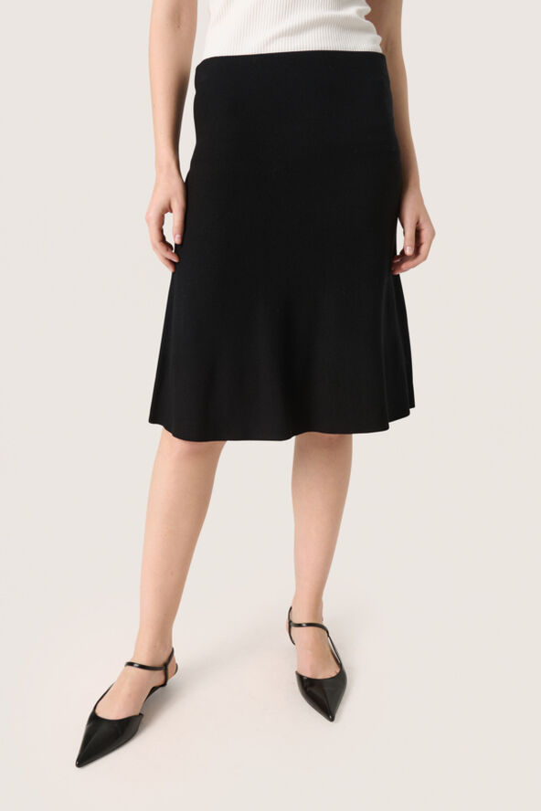 Soaked in Luxury SLIndianna Skirt Black