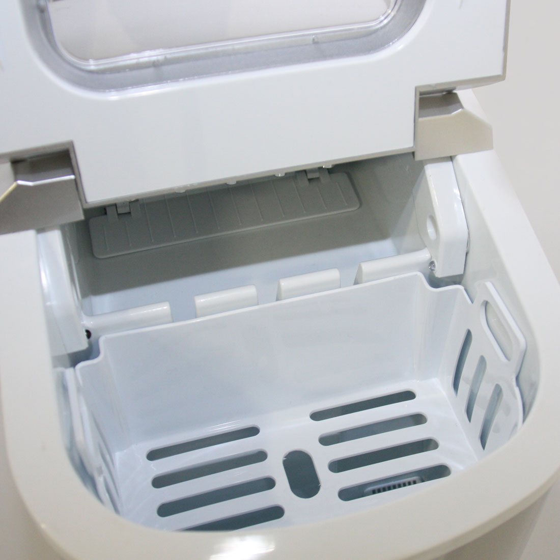 Fregado Eiswürfelmaschine 12kg Hohlkegel
