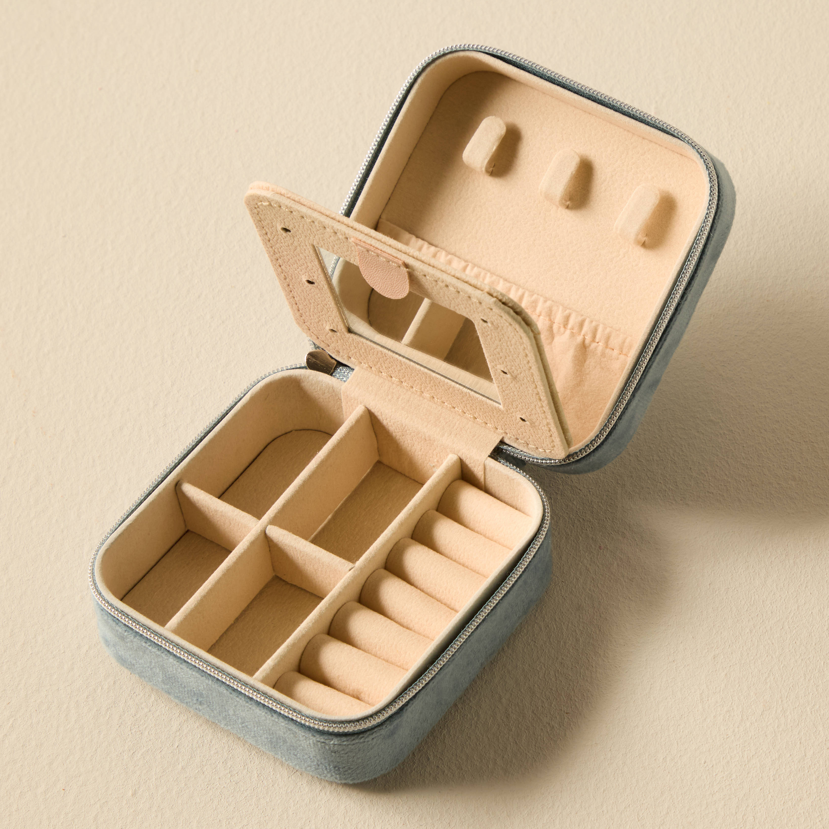 Life of Bulu giftbox met sieraden blauw/zilverkleurig  (t.w.v. €99,-)