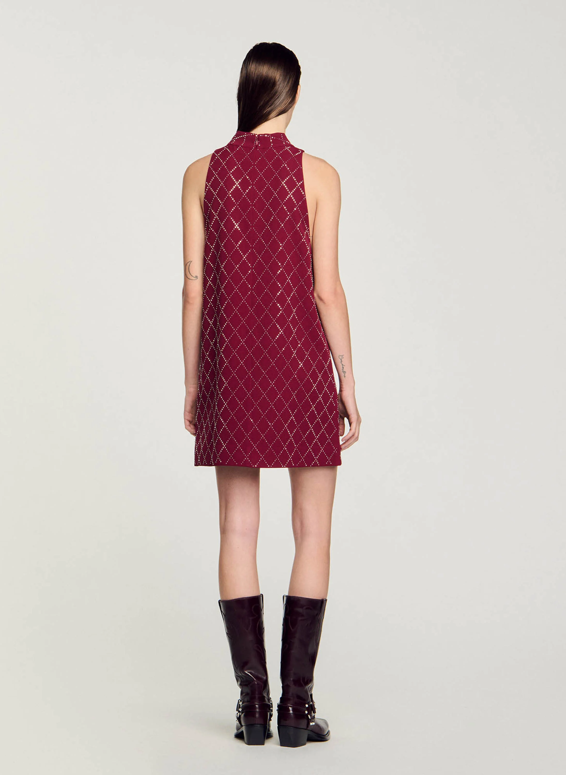 Robe courte col montant à strass | Rouge