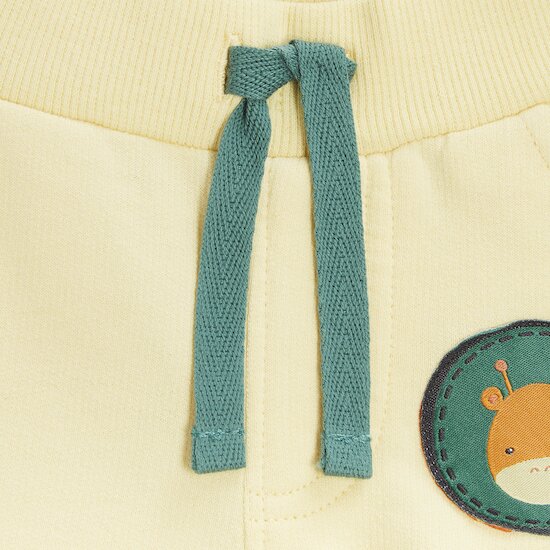 Travel With Love Short   Jaune        de               P'tit bisou