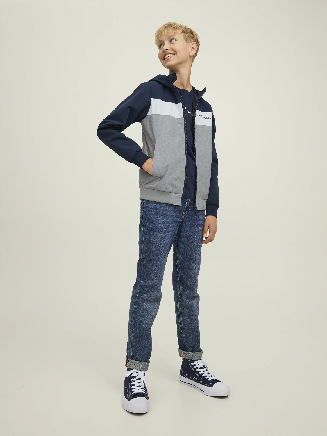 Softshelljacke JJERUSH BLOCKING HOOD BOMBER in grau/blau