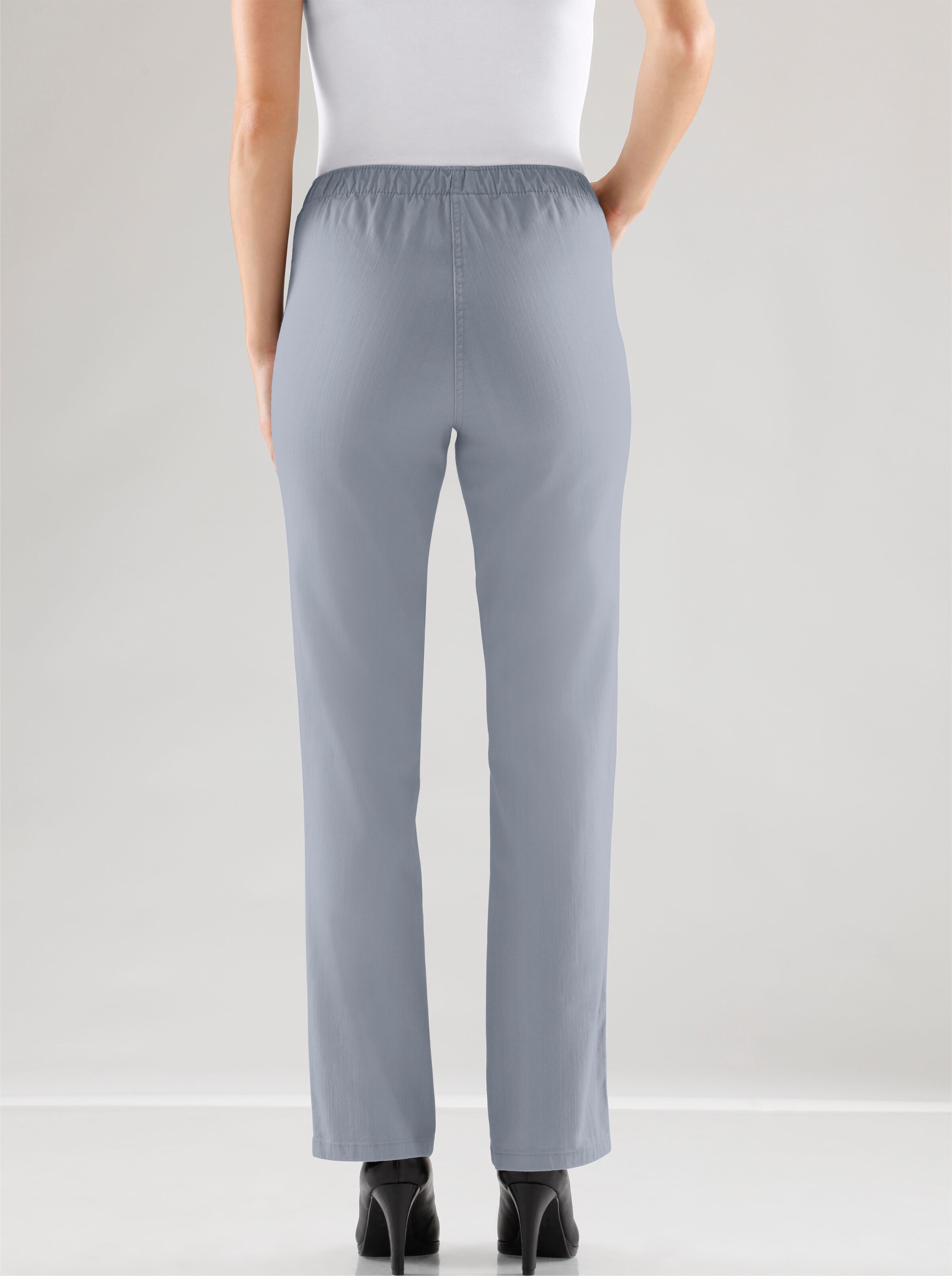 Schlupfjeans in grau