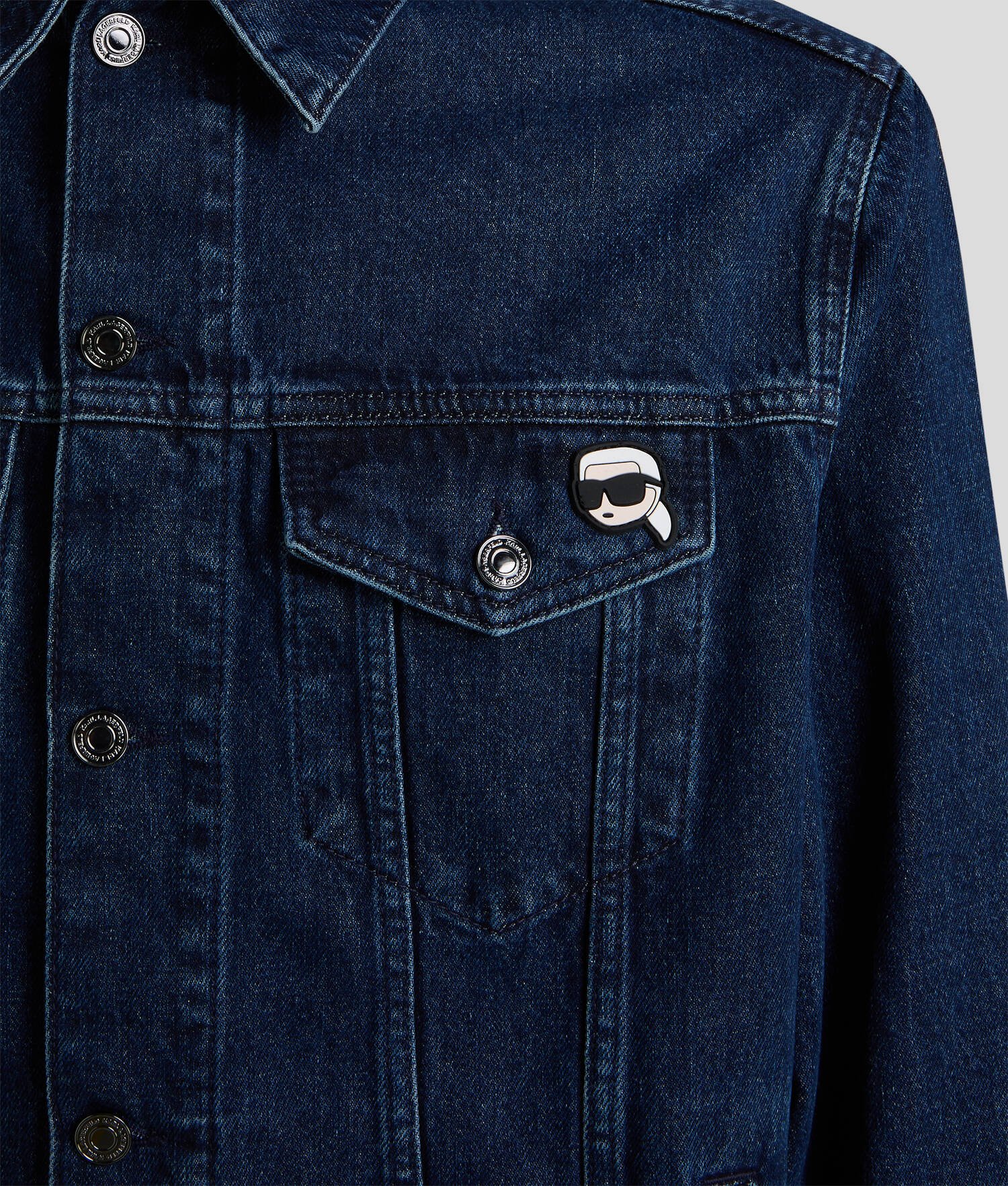 VESTE EN DENIM À LA COUPE AJUSTÉE K/IKONIK