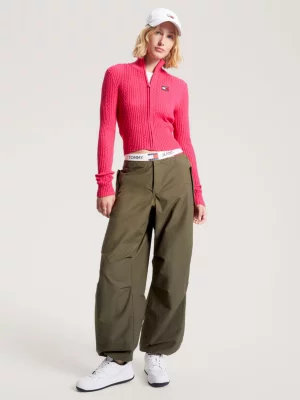 Cardigã Slim Fit com Zíper e Distintivo