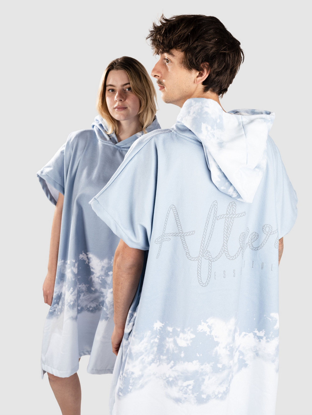 After Gradient Surf Poncho bleached blue