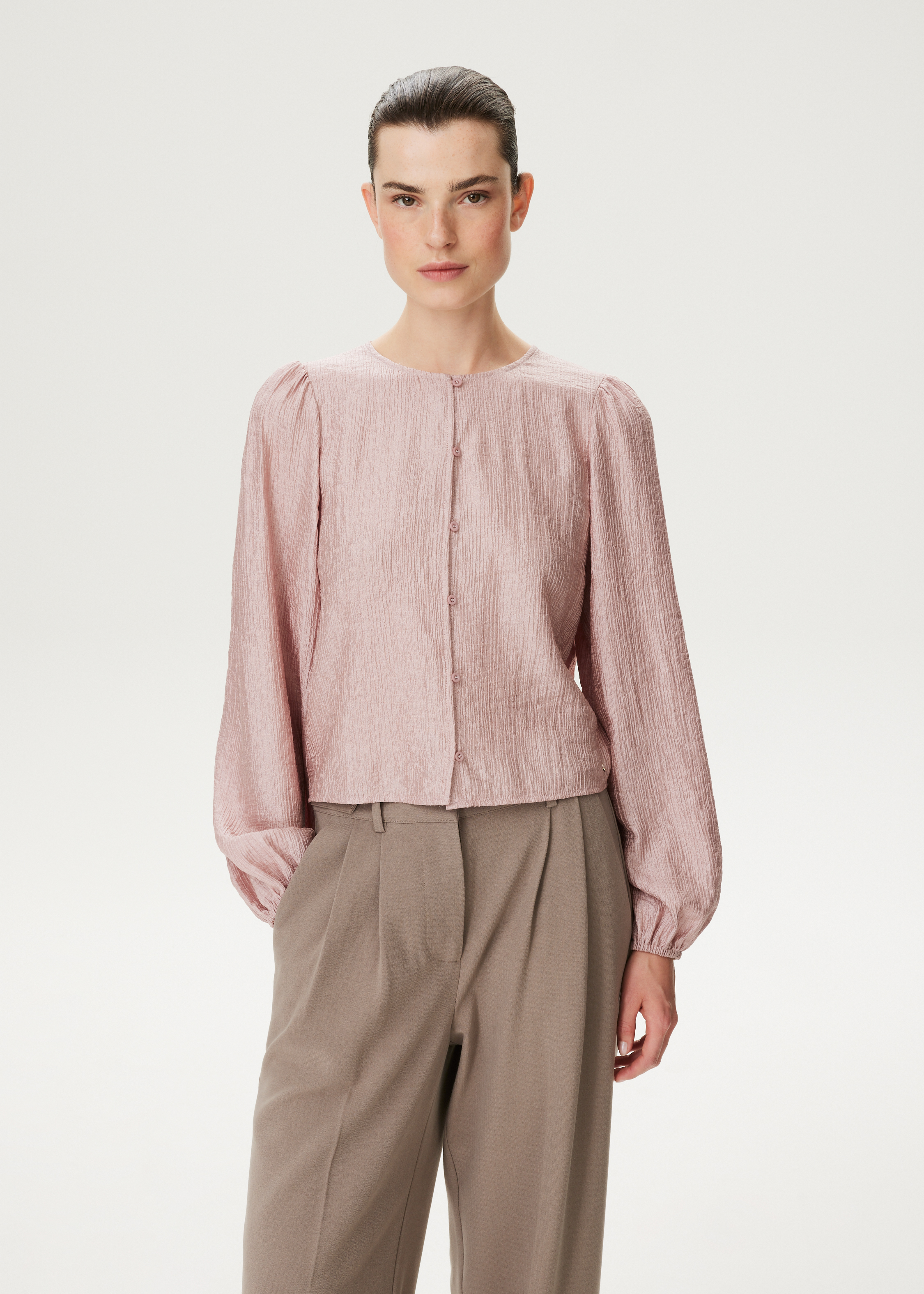 Glanzende blouse met ballon mouwen