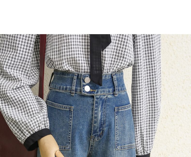 Rusutsu - High Rise Washed Flared Jeans
