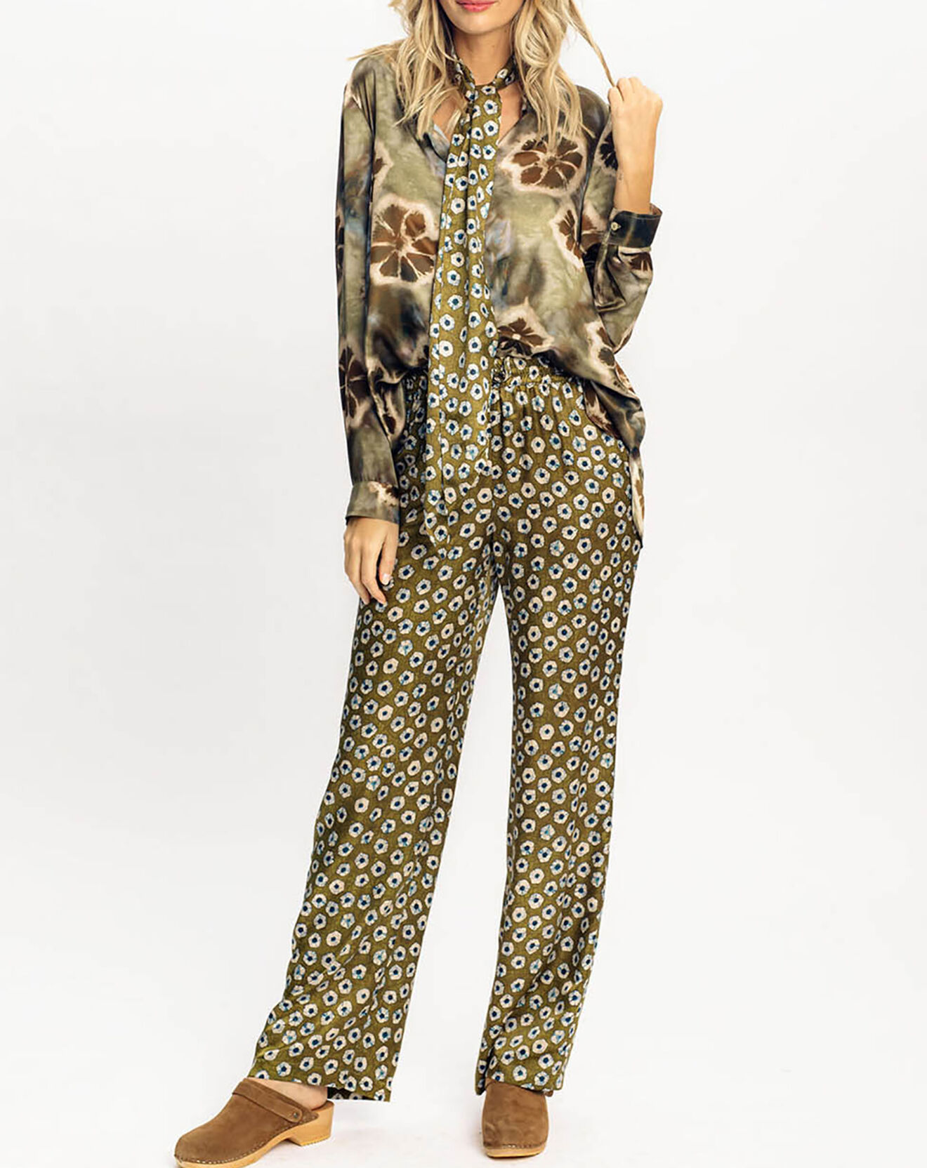 Lauren Vidal Chemise en Soie mélangée Ines olive