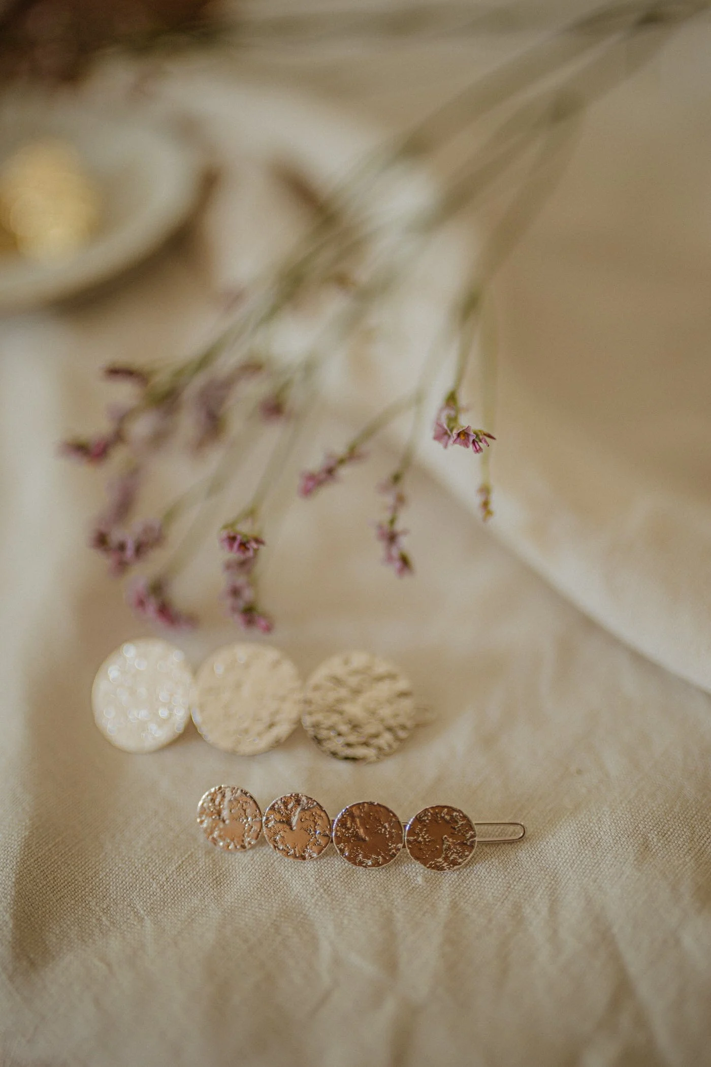 HESTIA - Mini barrette ronds martelés doré à l'or fin | Argent