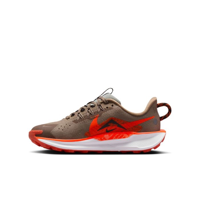 Nike Junior Trailsko Pegasus Trail 5 Brun