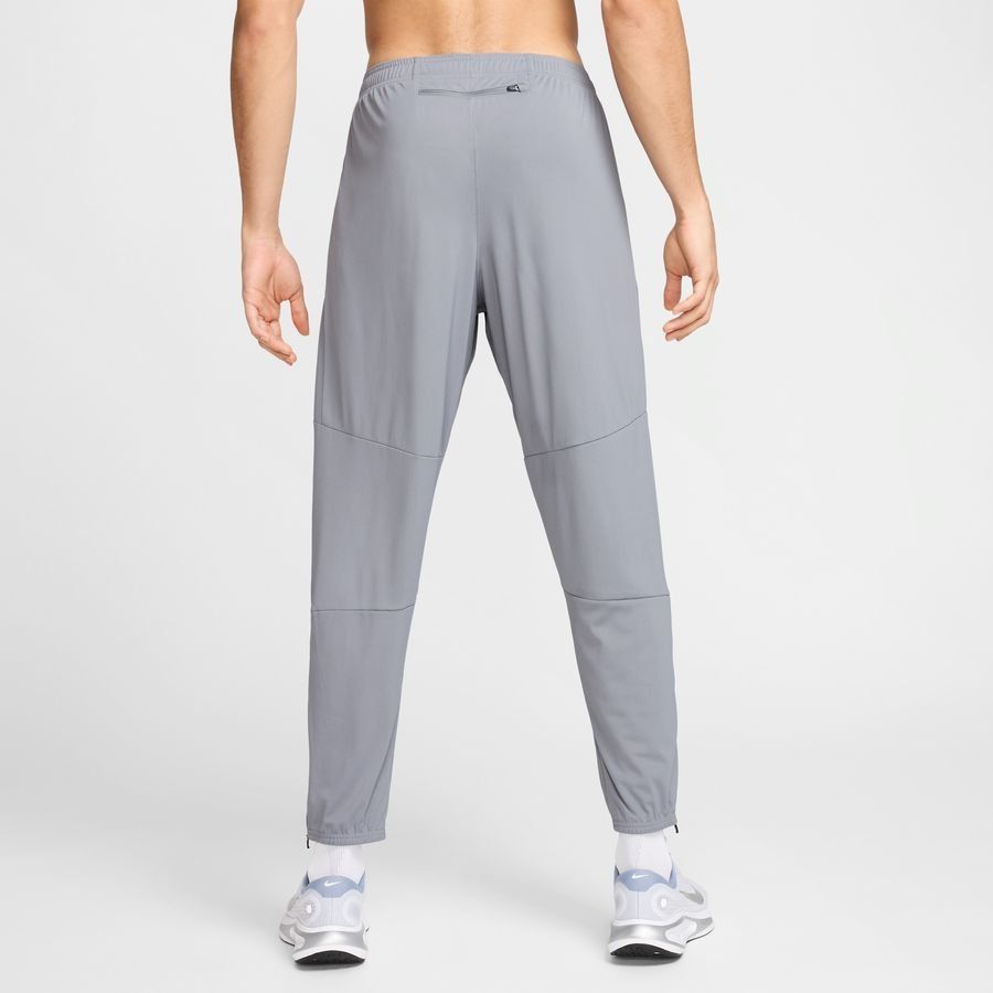 Nike Challenger