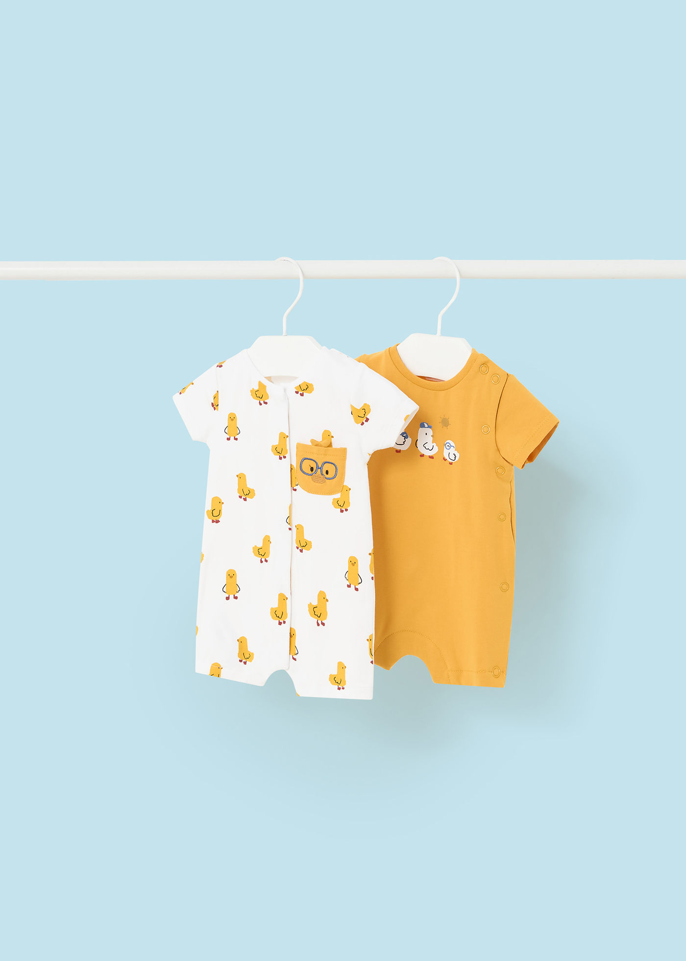 Conjunto de 2 macacões capri de algodão da Better Cotton para recém-nascidos