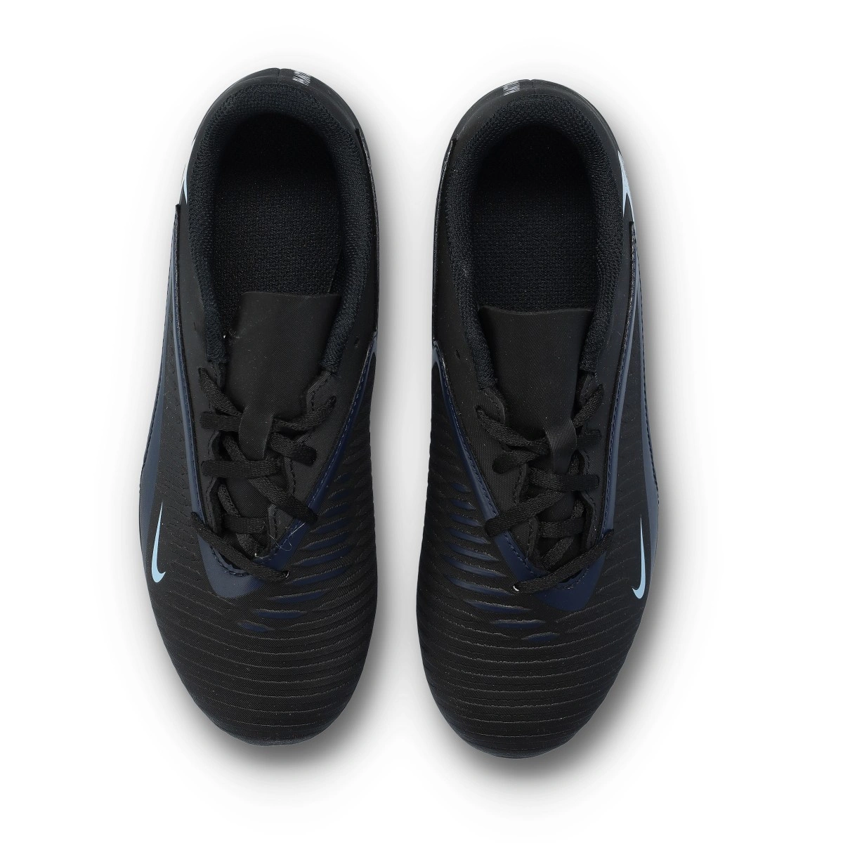 Chuteira Nike Phantom 6 Low Club FG/MG Criança