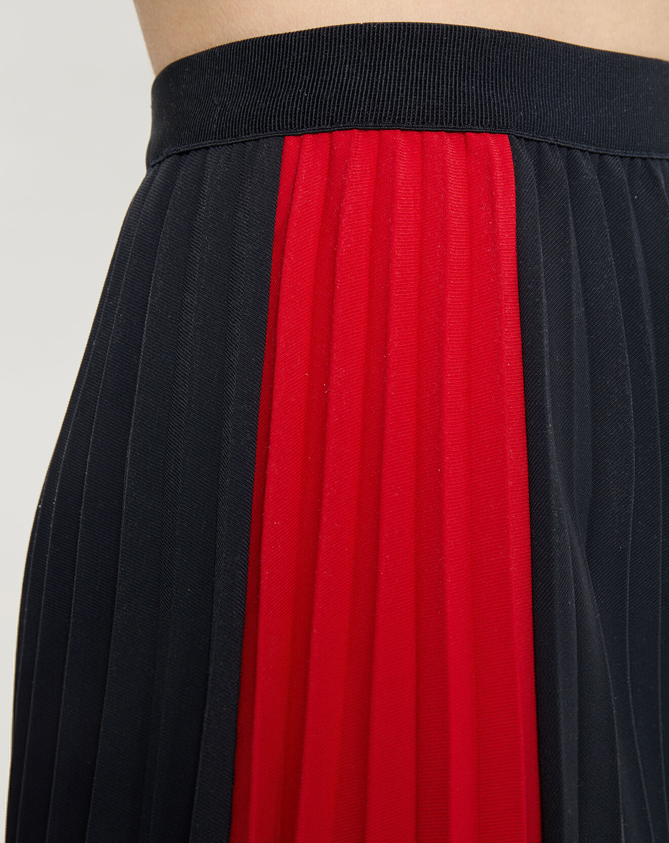 Tommy Hilfiger Jupe Midi Fluide Colorblock Pleated bleu/rouge