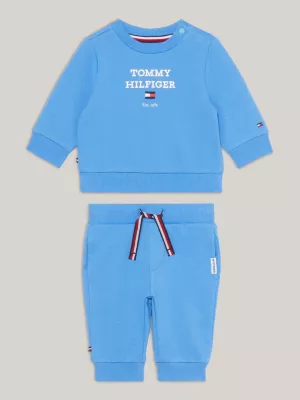 Conjunto de moletom e calça de moletom com logo