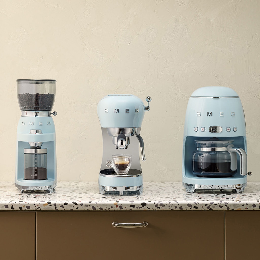 SMEG Espresso-Kaffeemaschine Pastellblau 50's Style