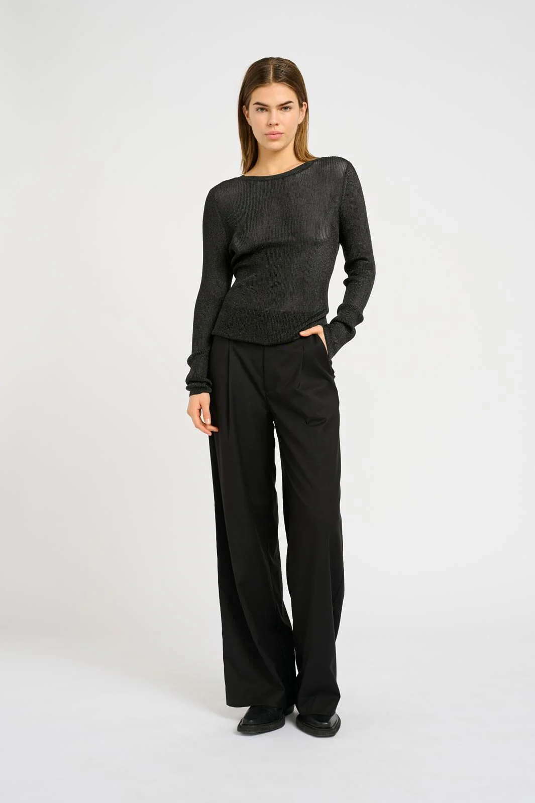 Gestuz Silvigz Ls Deep Back Blouse 100017 black