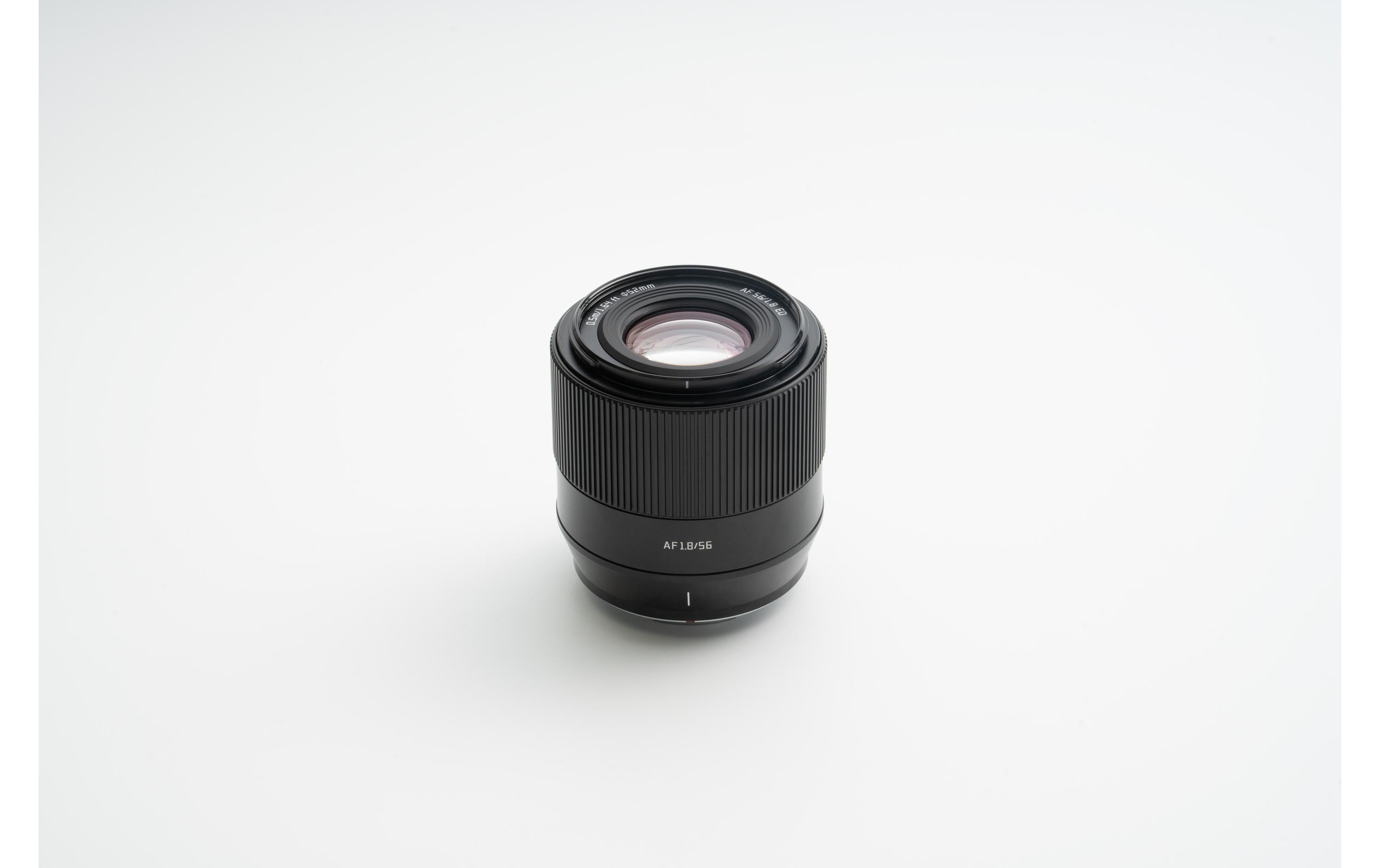 Festbrennweite AF 56mm F/1.8 – Sony E-Mount<br>Leichtes Objektiv, ideal für Porträts