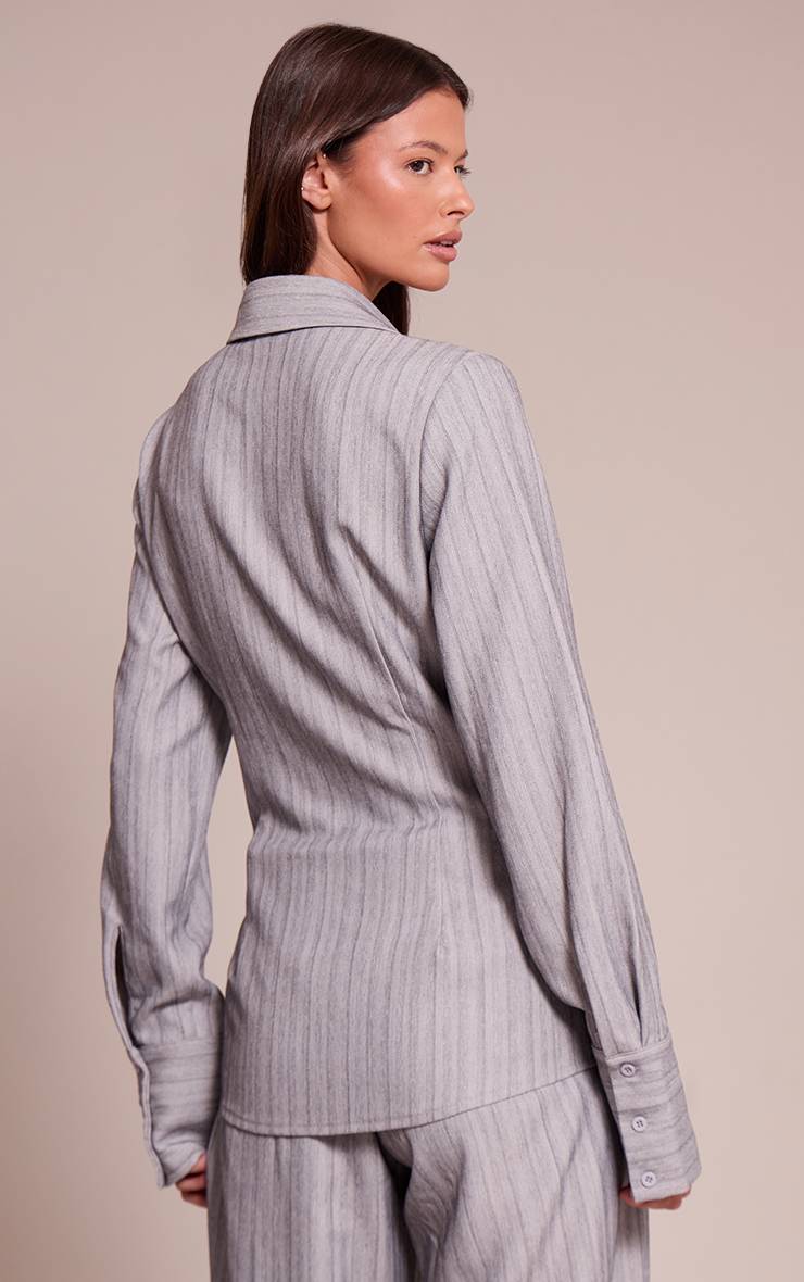 Moss Grey Ensemble Coordonné Chemise Asymétrique À Rayures Fines Gris Clair