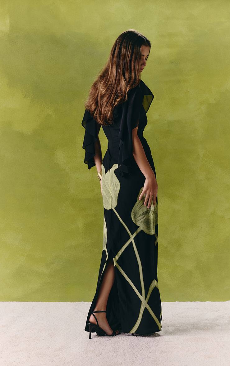 Noir Robe Longue À Superposition Cape En Mousseline À Imprimé Floral