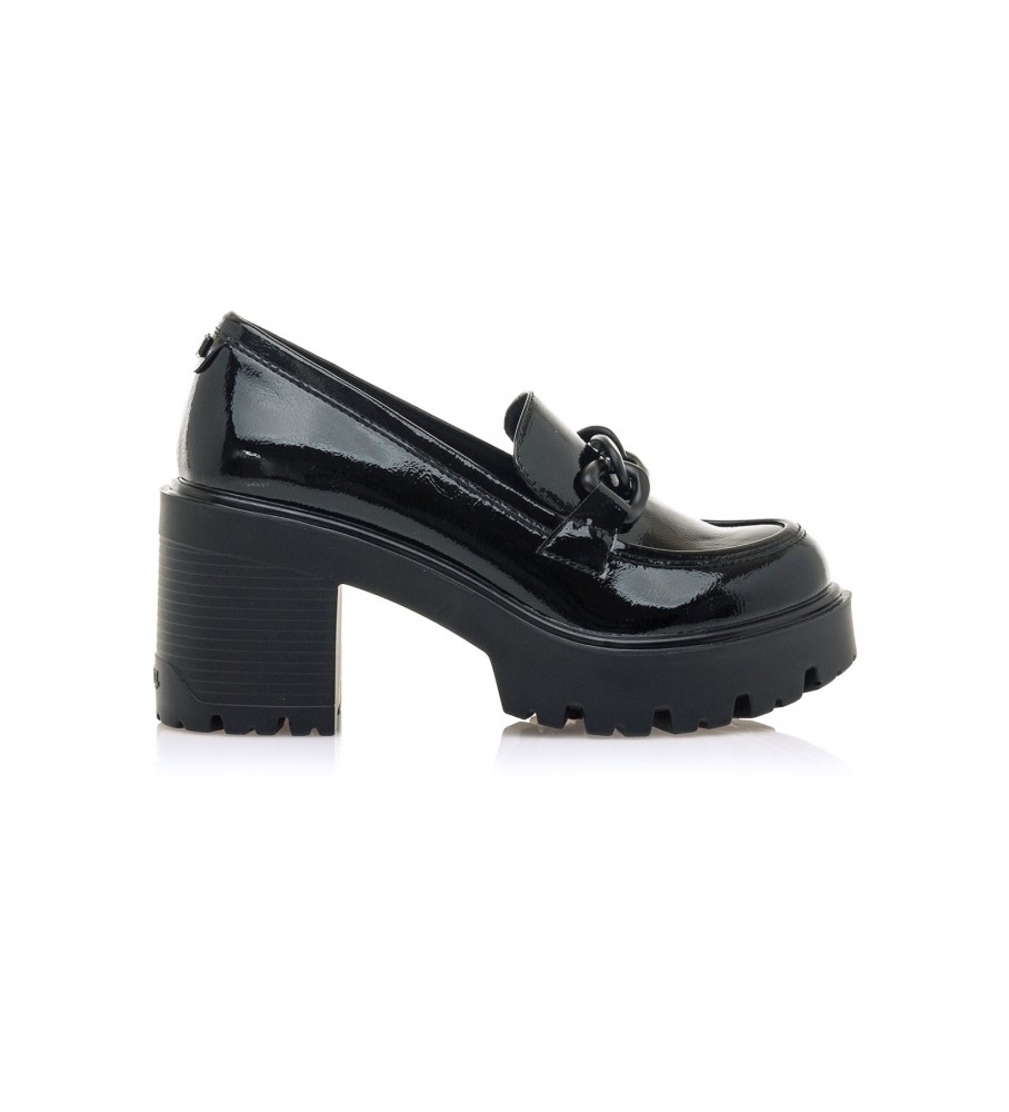 Mocassins pretos Mustang Emeline
