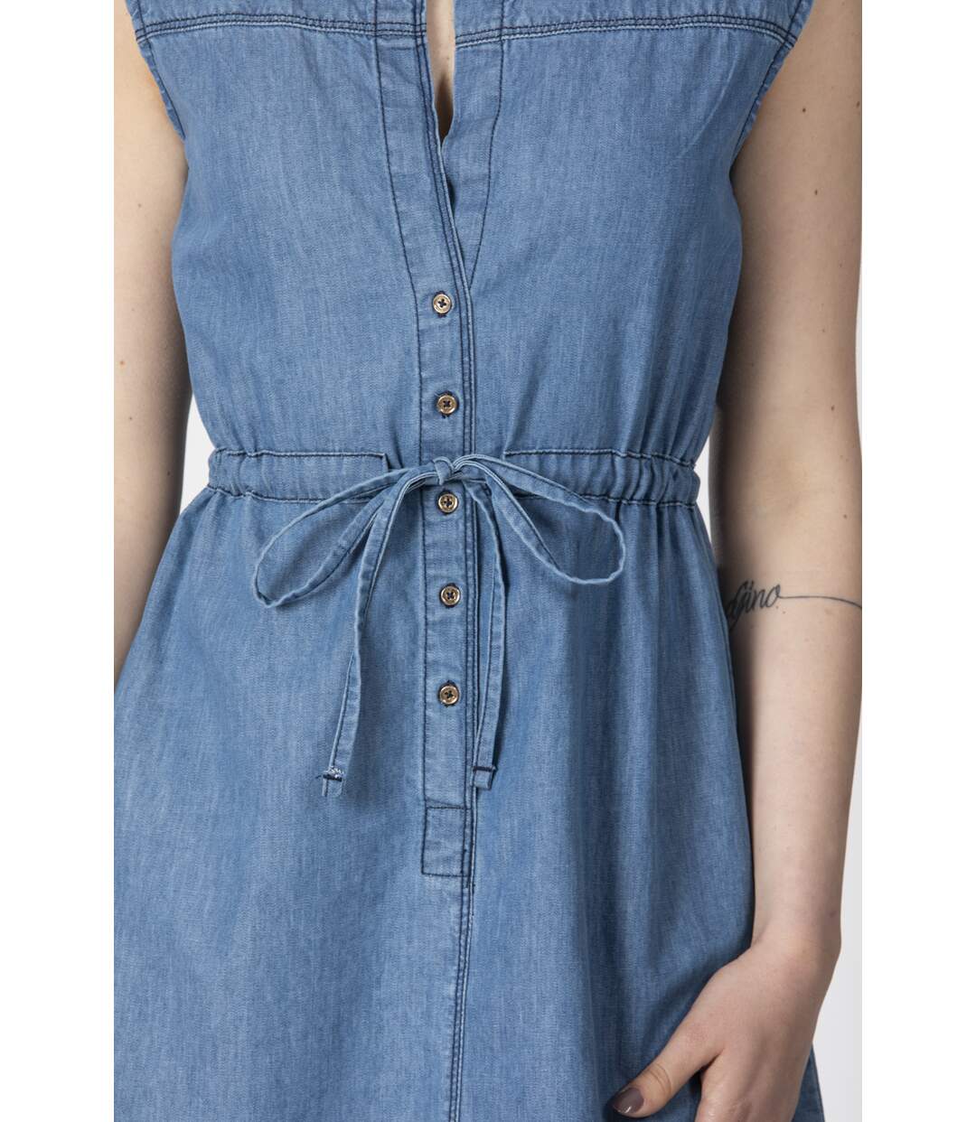 Robe sans manches chambray bleached EGLE BLEU