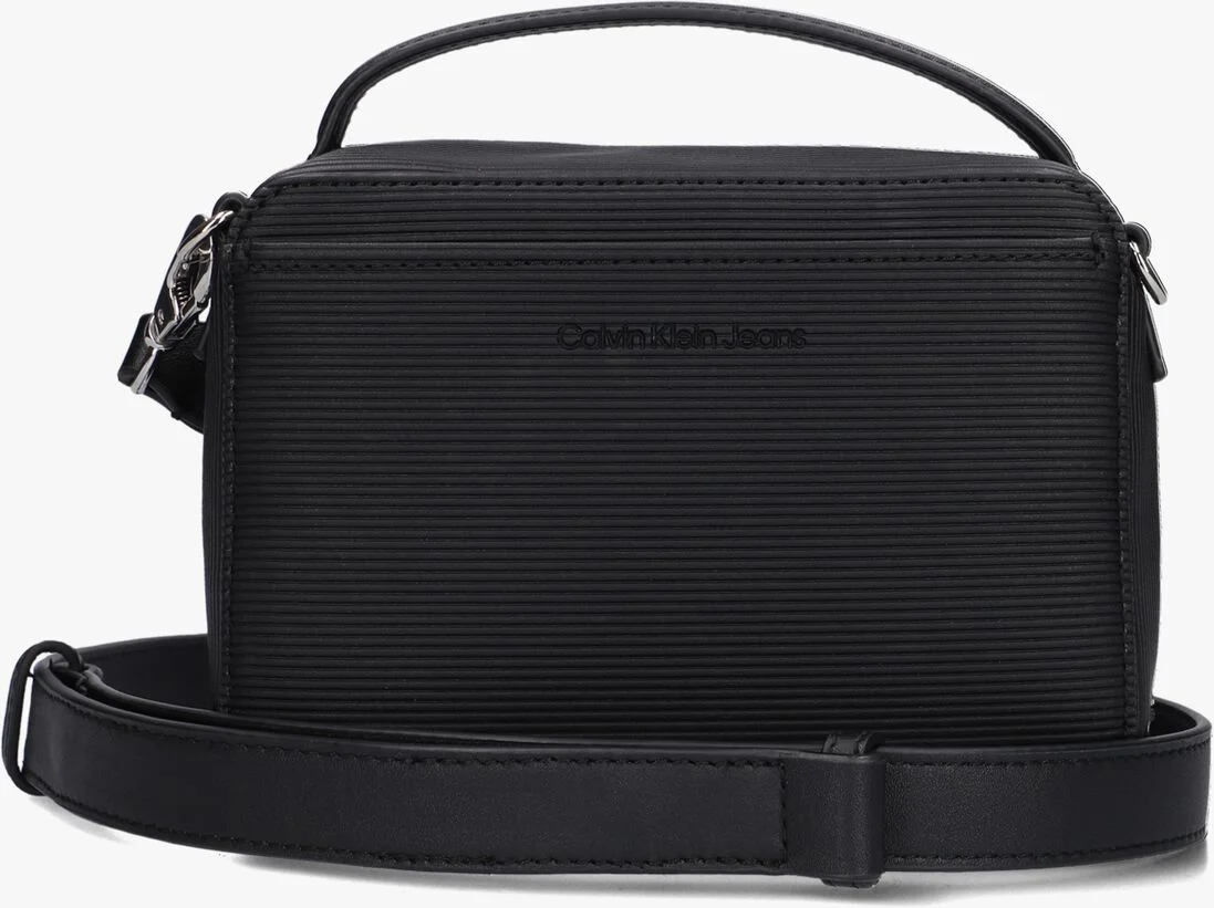 CALVIN KLEIN zwarte calvin klein schoudertas minimal monogram camera bag18 t