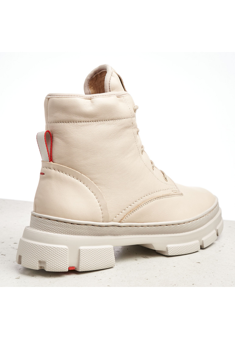 STIEFELETTE Beige
