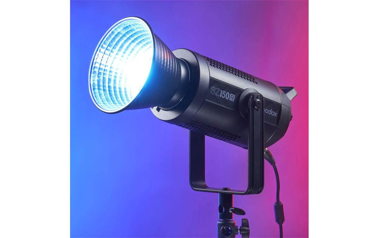 SZ150R RGB LED Licht Bi-Color Zoombar<br>Leistungsstarke RGB- und Bi-Color-LED-Videoleuchte mit Zoomfunktion