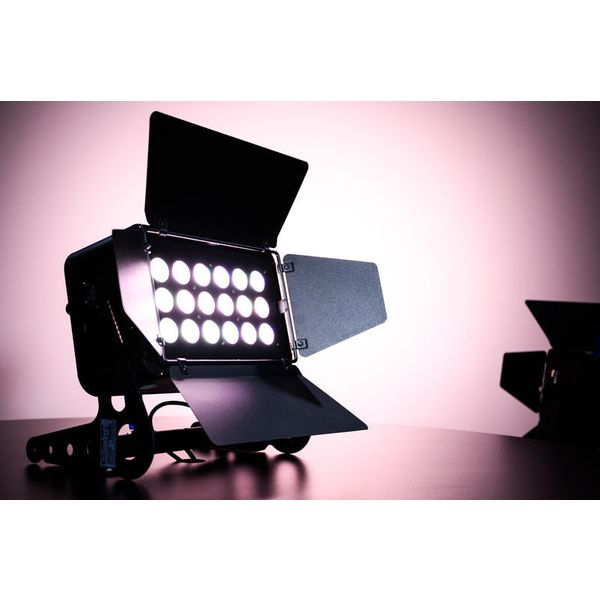 Stairville HL-x180 RGB WW