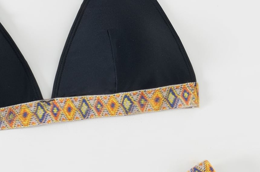 Serendo - Set: Bikinitop met patroonrand + broekje