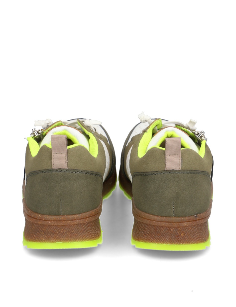 Sneaker