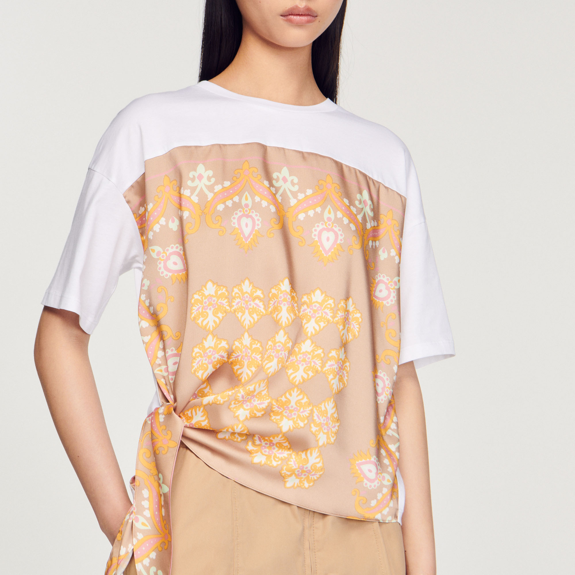T-shirt foulard