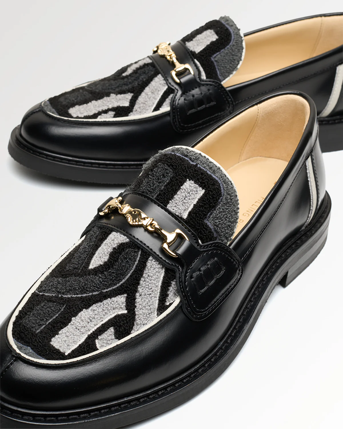 Loafer Gowtu Black / Grey