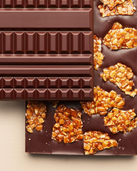 Tablette Mendiant Nougatine & Fleur de sel Chocolat Noir 75% | Le Chocolat Alain Ducasse 100g