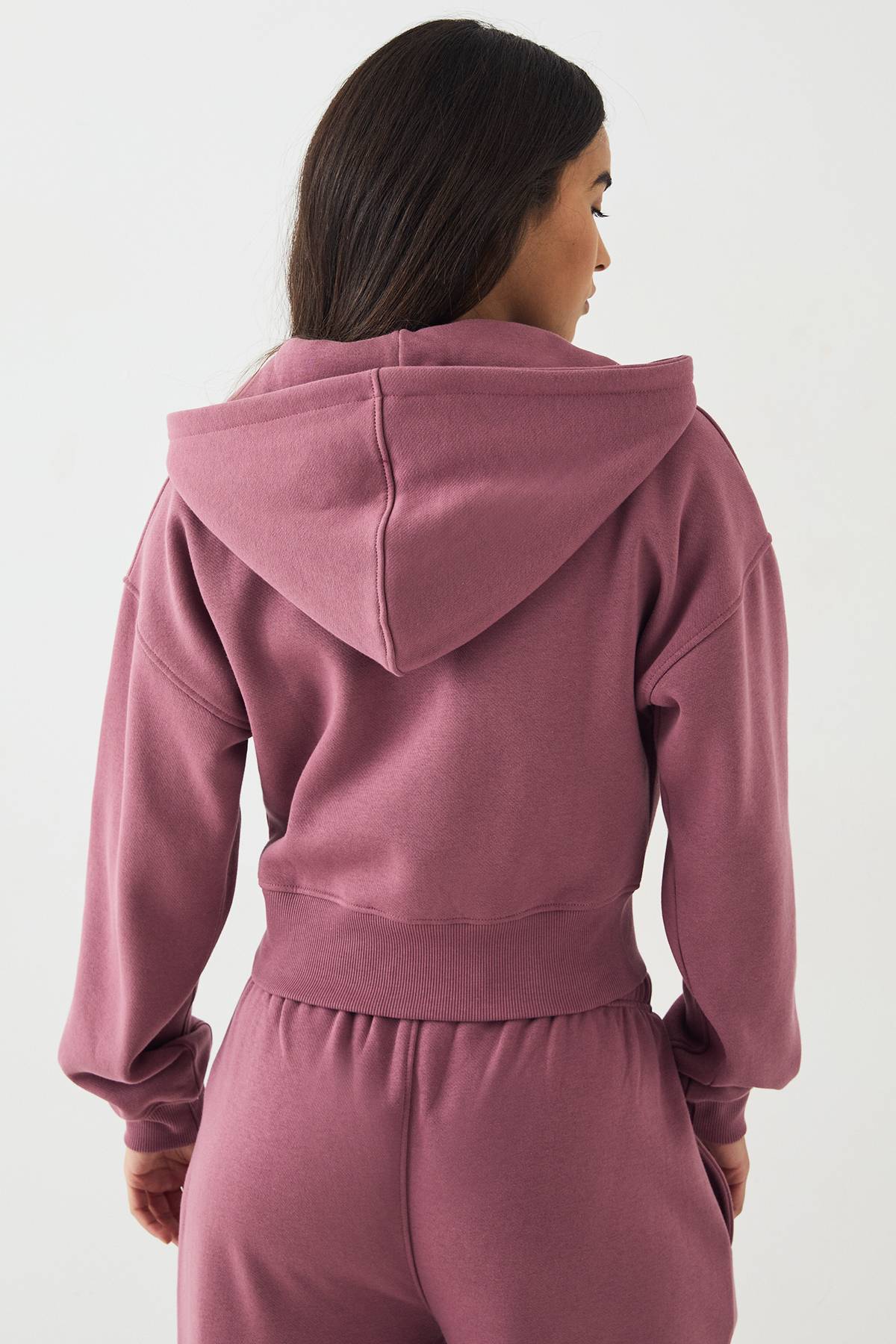 Sweat à Casynthétiqueche Zippé DSGN Studio avec Broderie Script