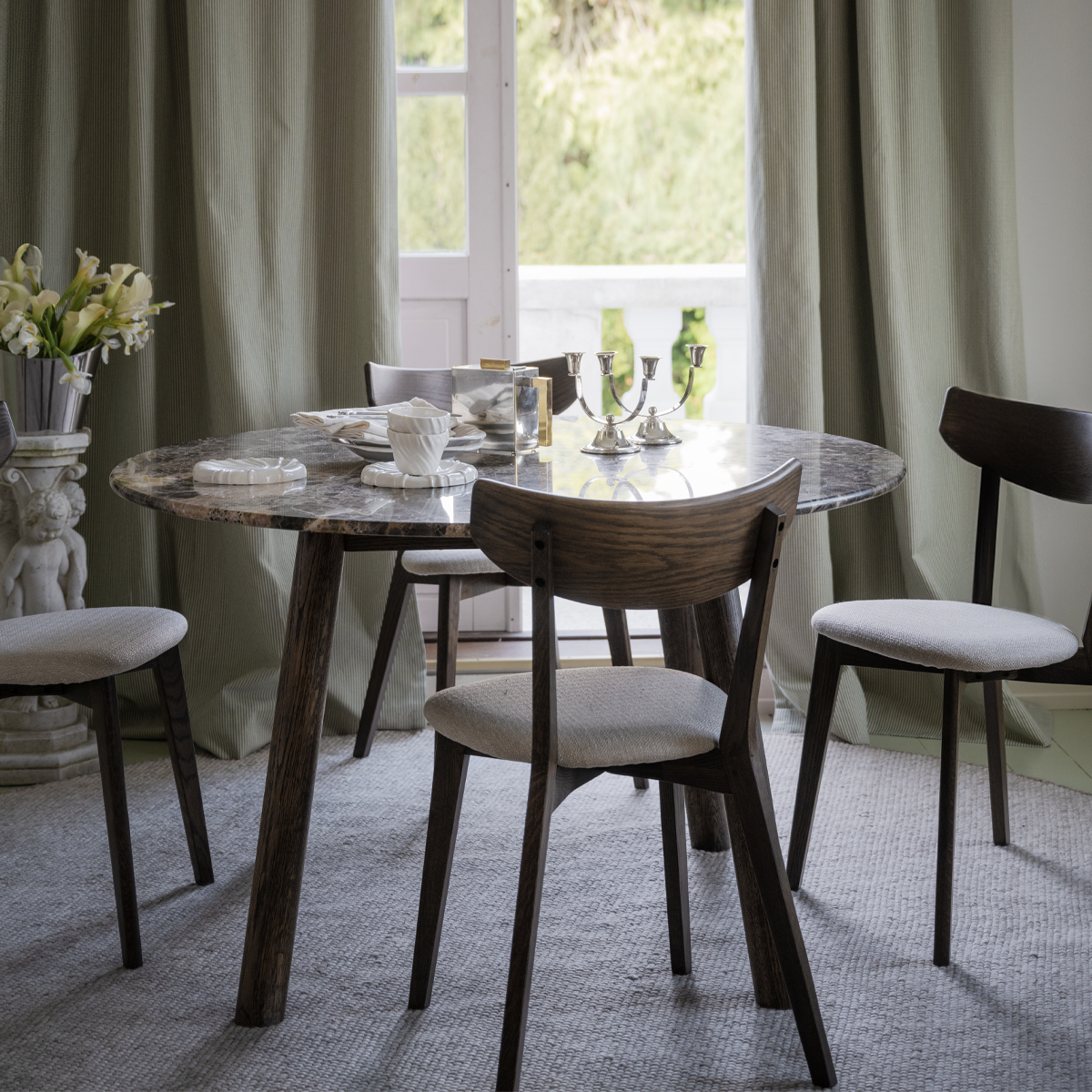 Eettafel Taransay Bruin