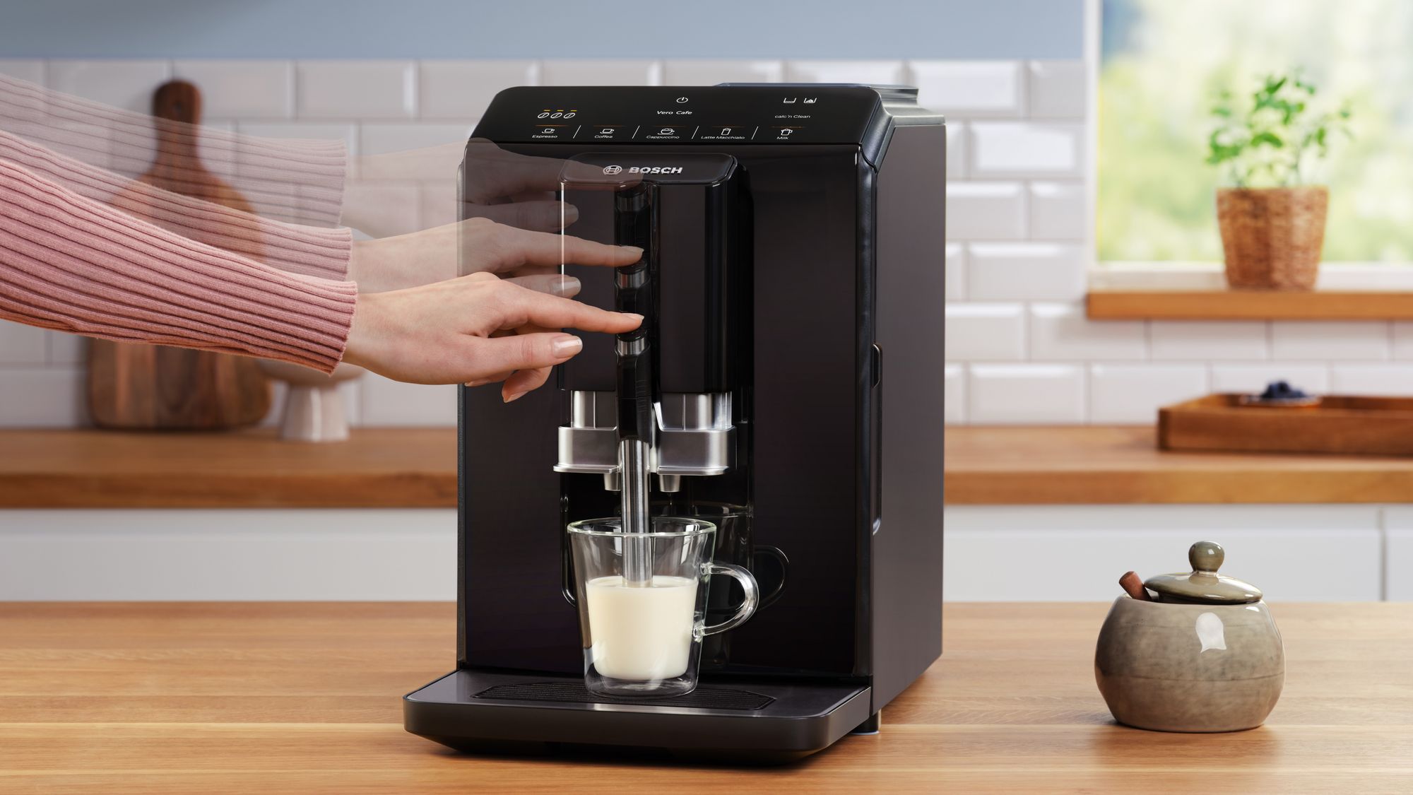 Máquina de café superautomática VeroCafe Série 2, preta, TIE20119