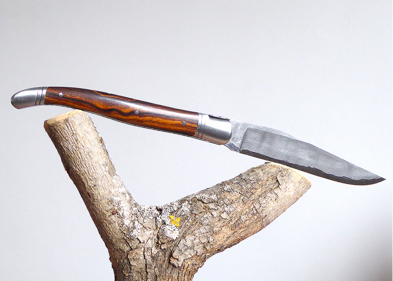 Couteau Laguiole avec un manche en Bois de Fer d'Arizona