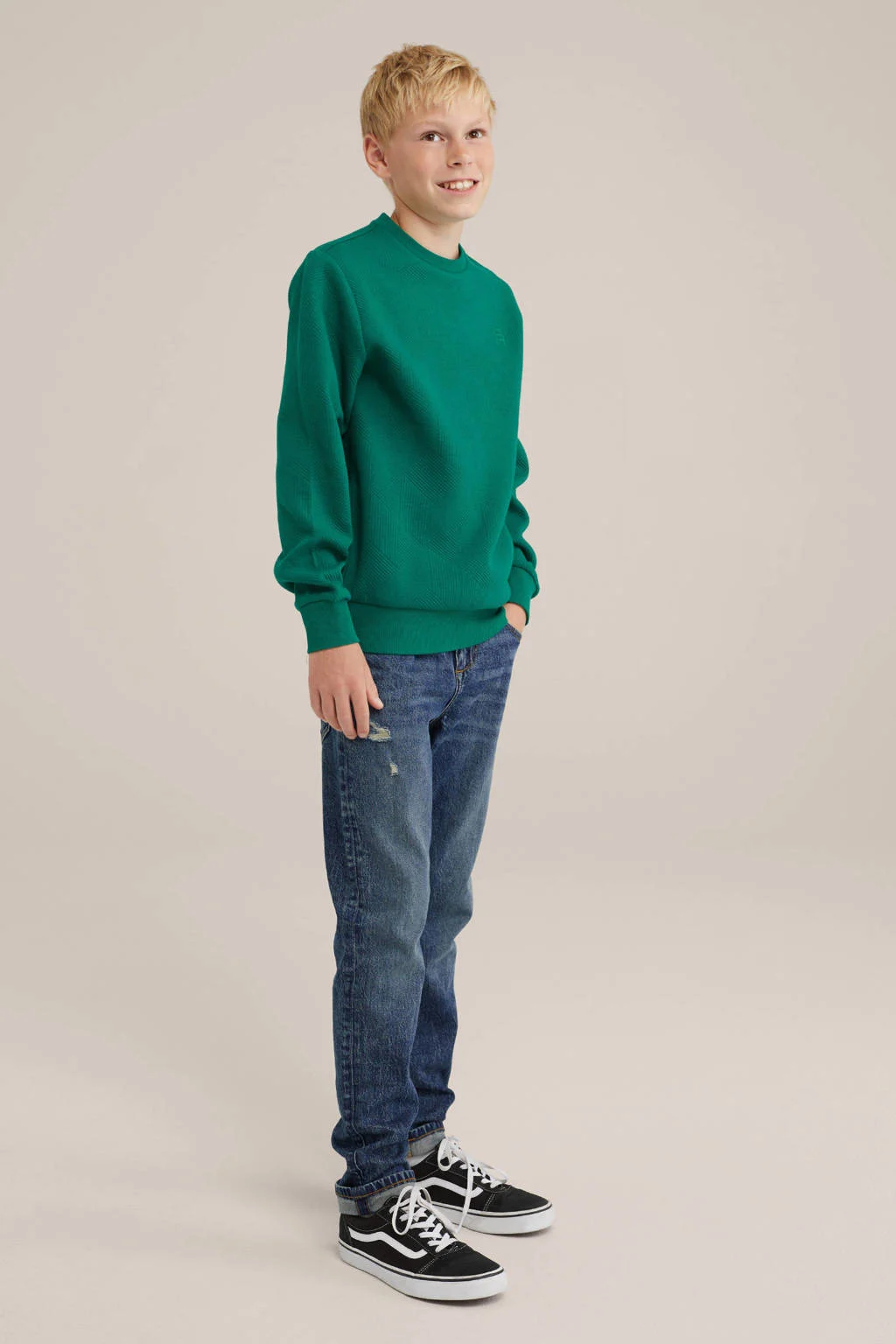 WE Fashion sweater