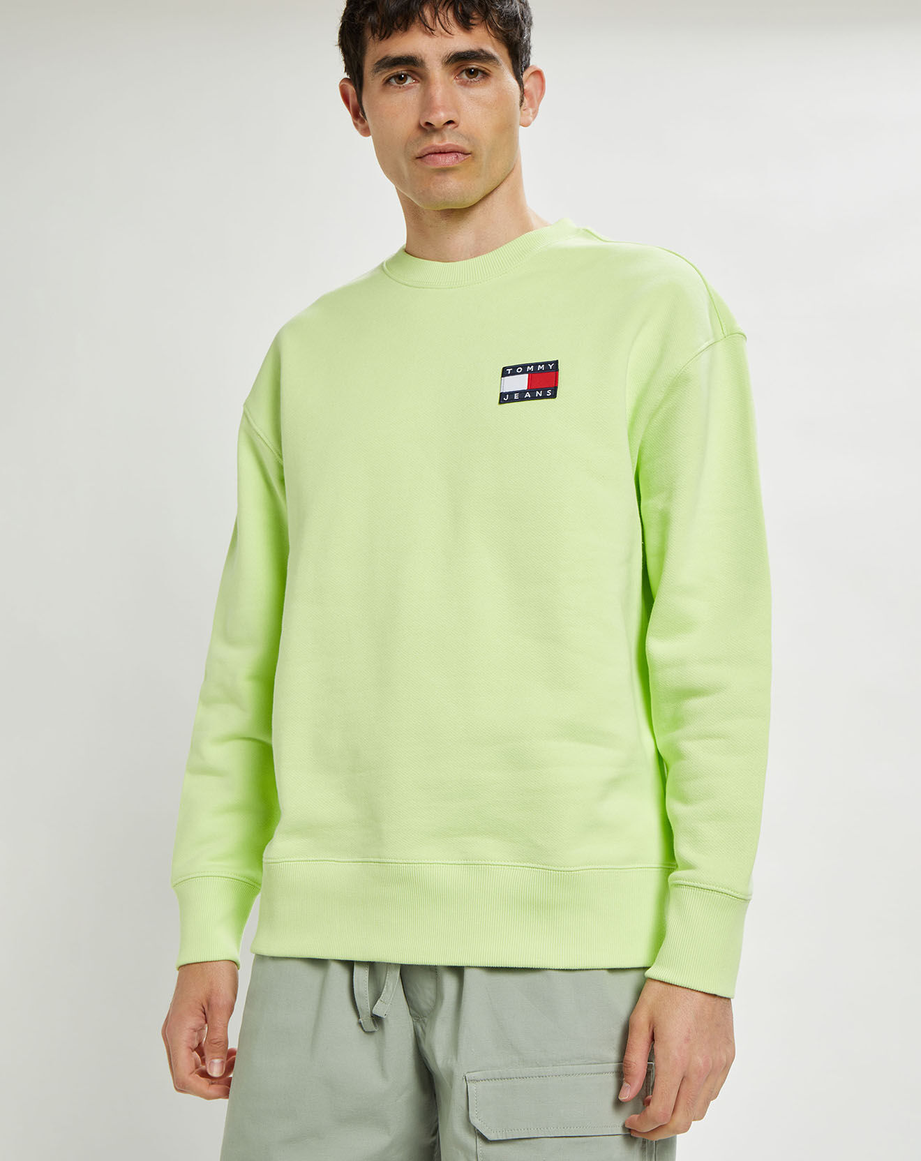 Tommy Jeans Sweat 100% Coton Bio badge crew vert fluo