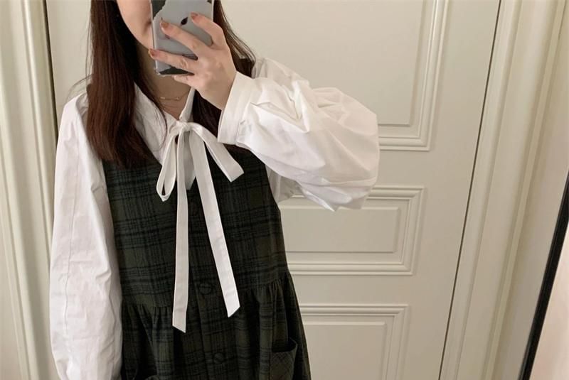 Secolo - Blouse met lange mouwen en strik / Geruite midi-jurk met V-hals en A-lijn
