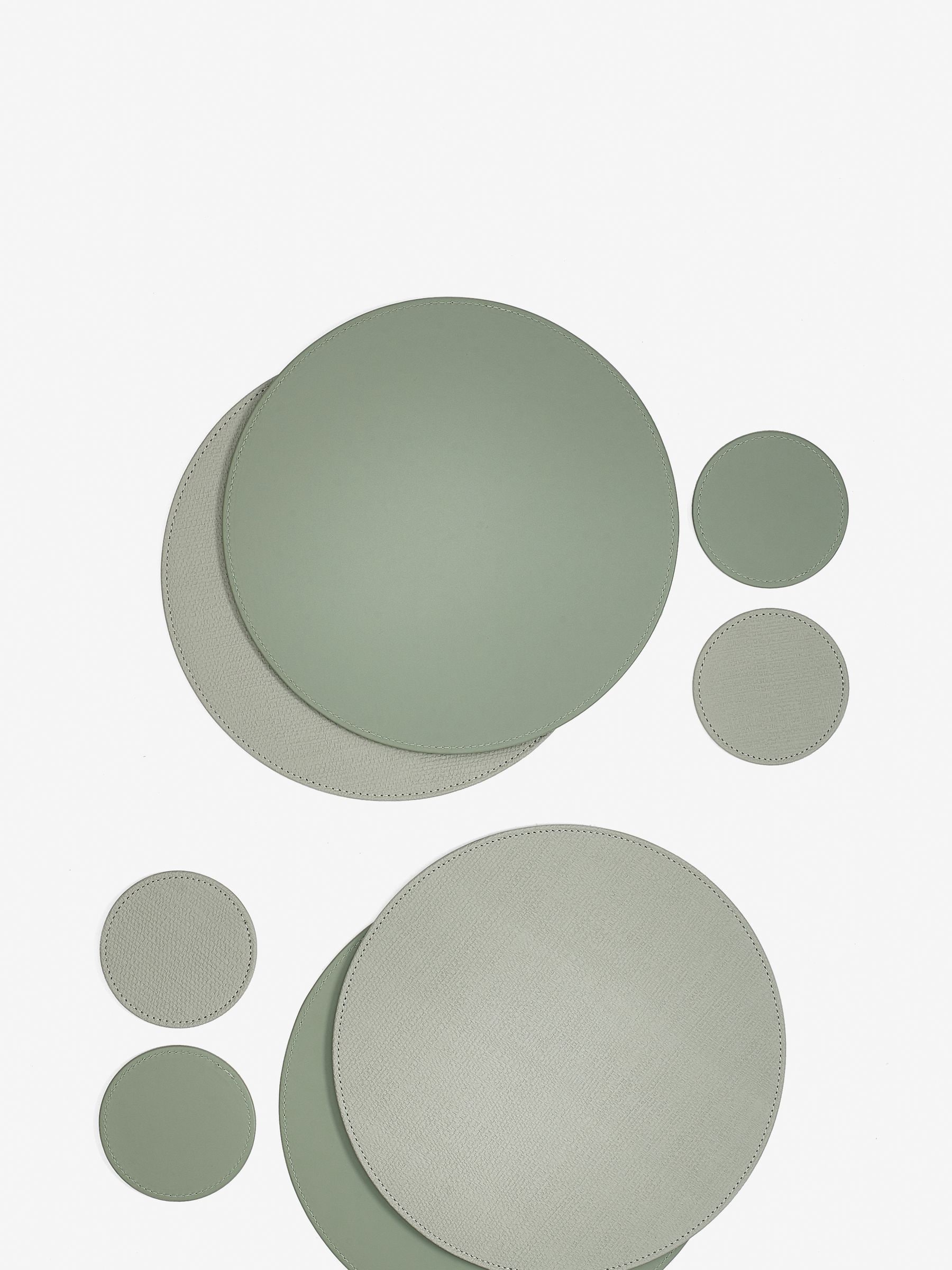 Set van 4 omkeerbare placemats en onderzetters van imitatieleer