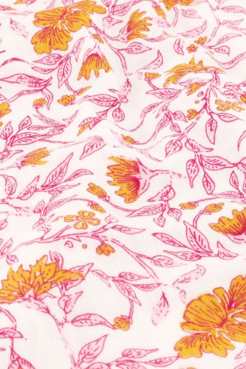 Witte top met roze bloemenprint en strikbandjes