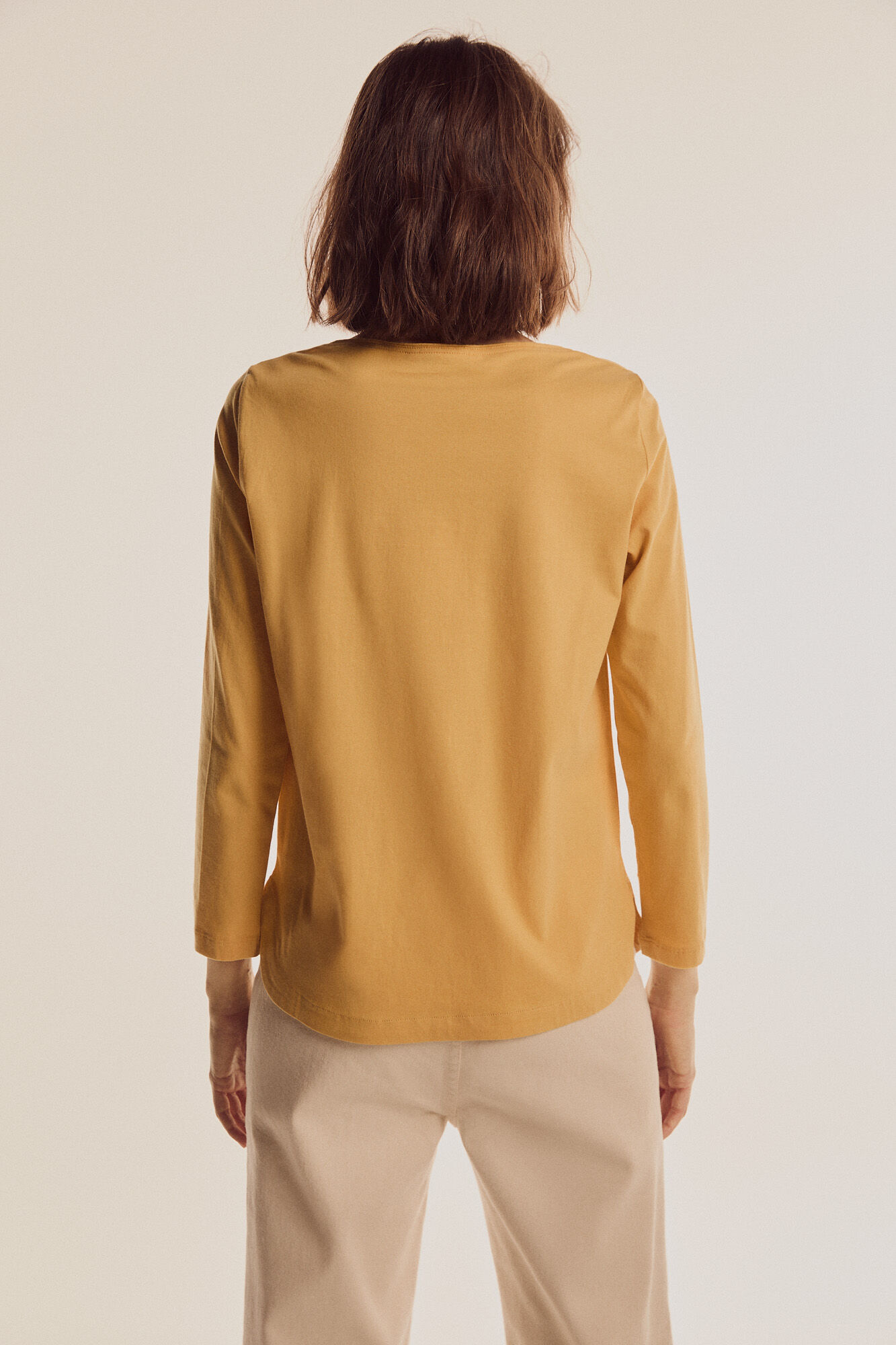 Camisa assimétrica estilo barco - Amarela